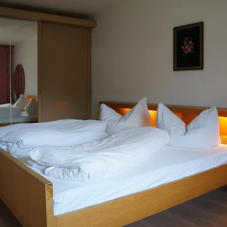 Haus Tiroler Heimat Apartament *